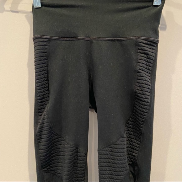 FABLETICS x Demi Lovato Leggings High Waisted Mesh Power Hold 7/8 Black XS - Picture 3 of 7